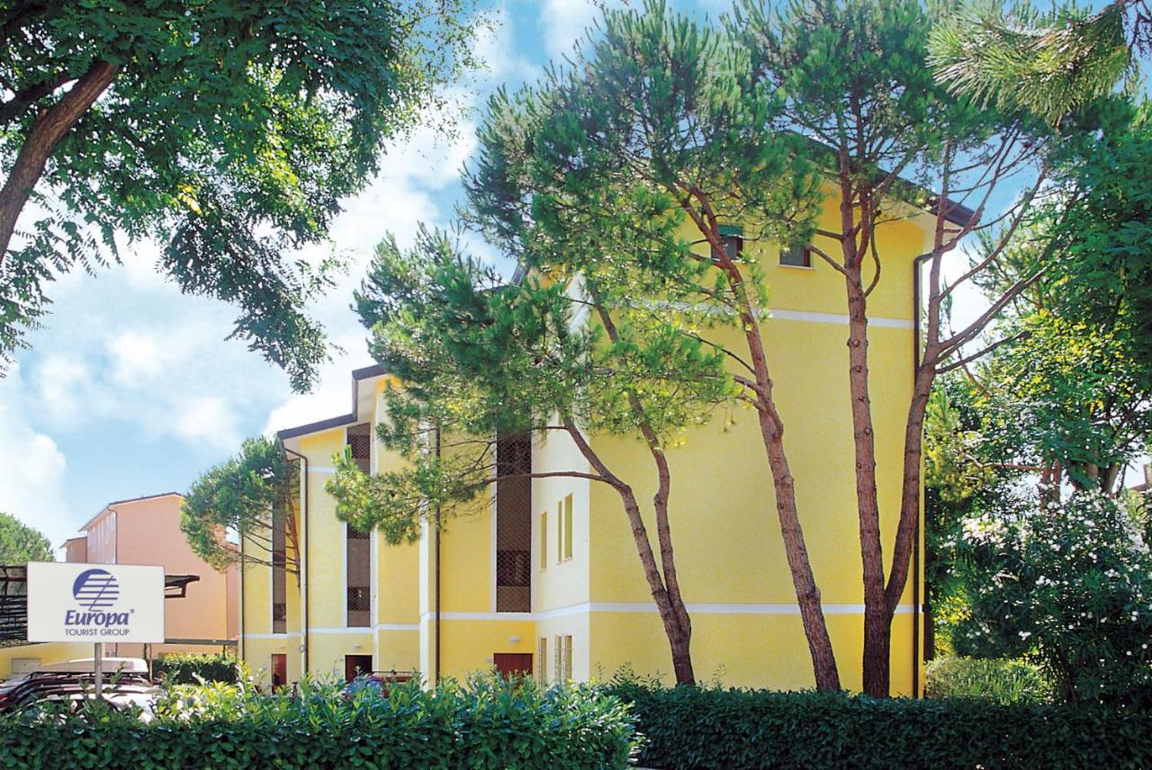 Appartamenti Alisei E Cristina Bibione Exterior foto